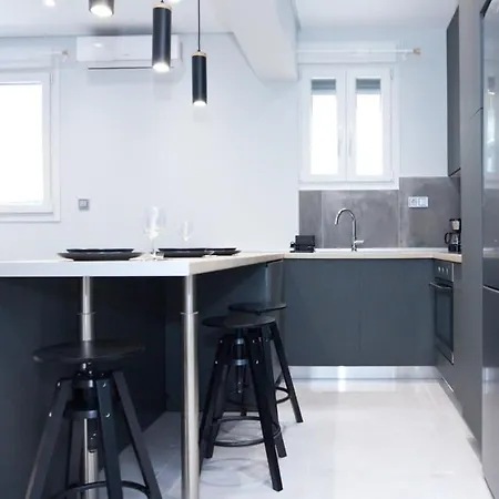 Athenian Comfort 1 Bd Apt Retreat Next To Panormou Apartment Athens